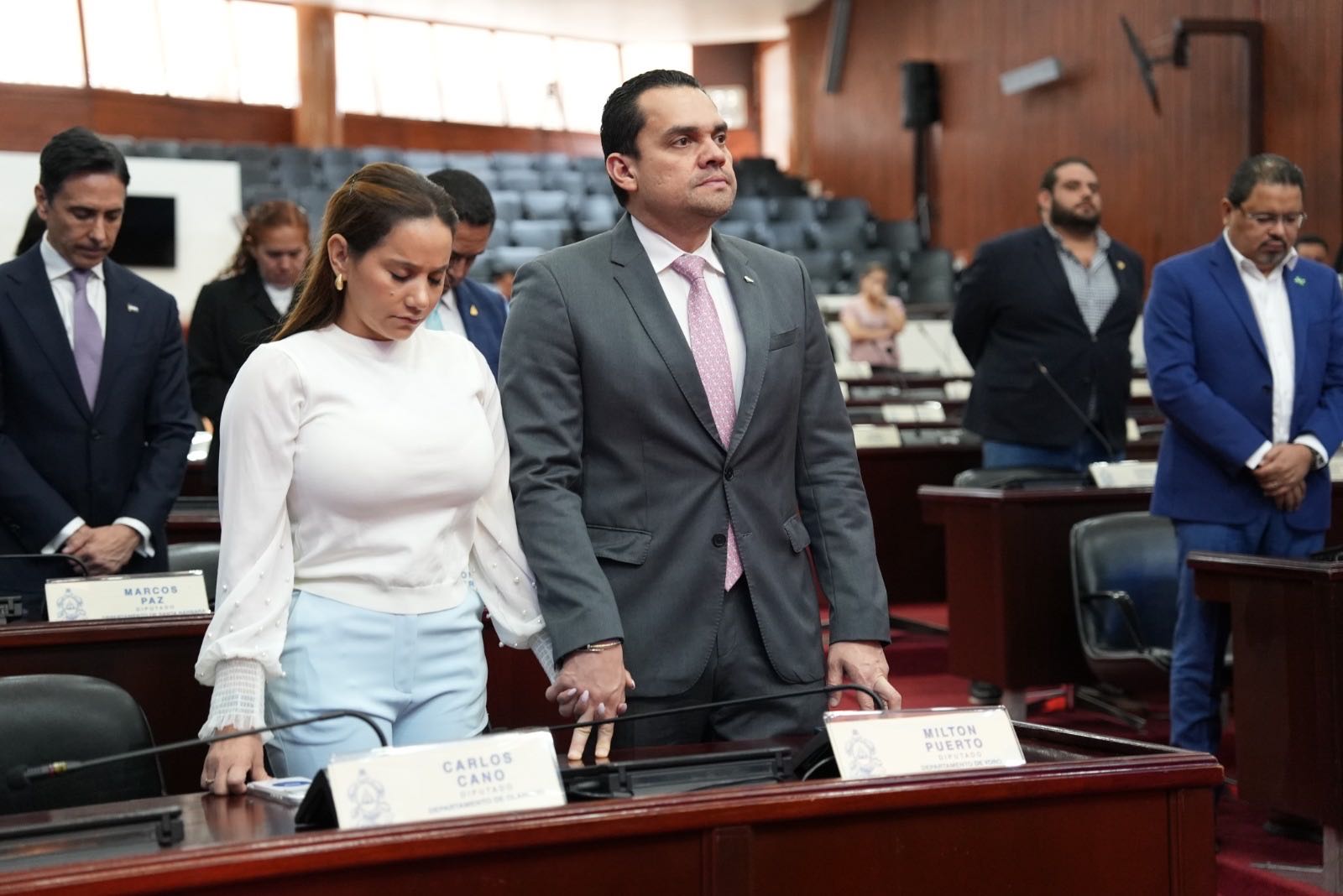 Padre Salinas pide a diputados dar lo mejor de sí mismos por Honduras